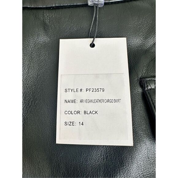 NWT- Generation Love Ari Vegan Leather Cargo Skirt - Picture 7 of 7